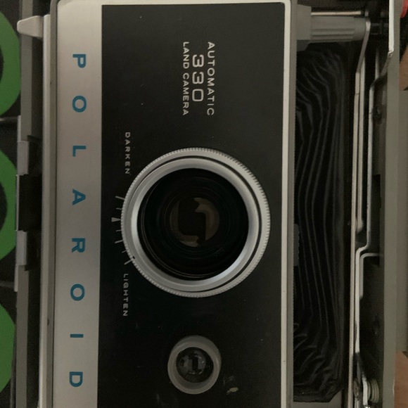 📸 1969 Vintage Polaroid 330 with “3 element glass - Picture 4 of 7